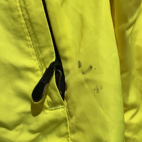 Brooks bright yellow Running wind/rain jacket xs - Picture 4 of 5